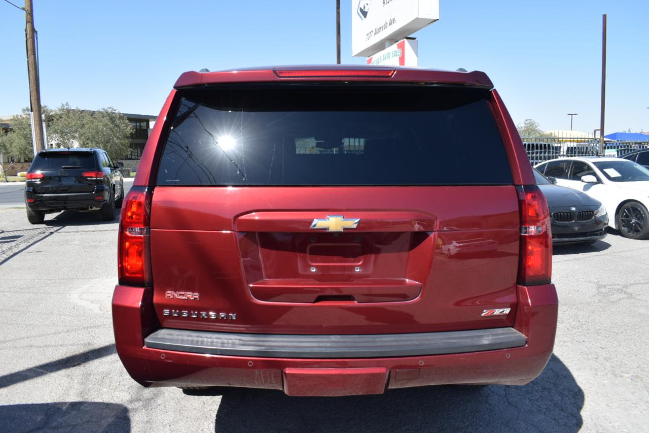 Chevrolet Suburban LT 4WD 2018