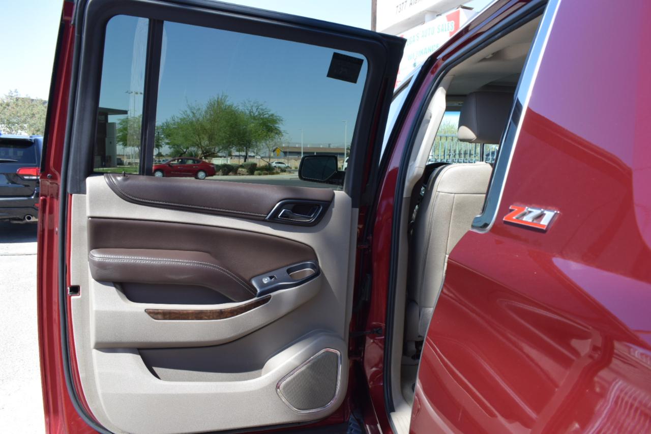 Chevrolet Suburban LT 4WD 2018