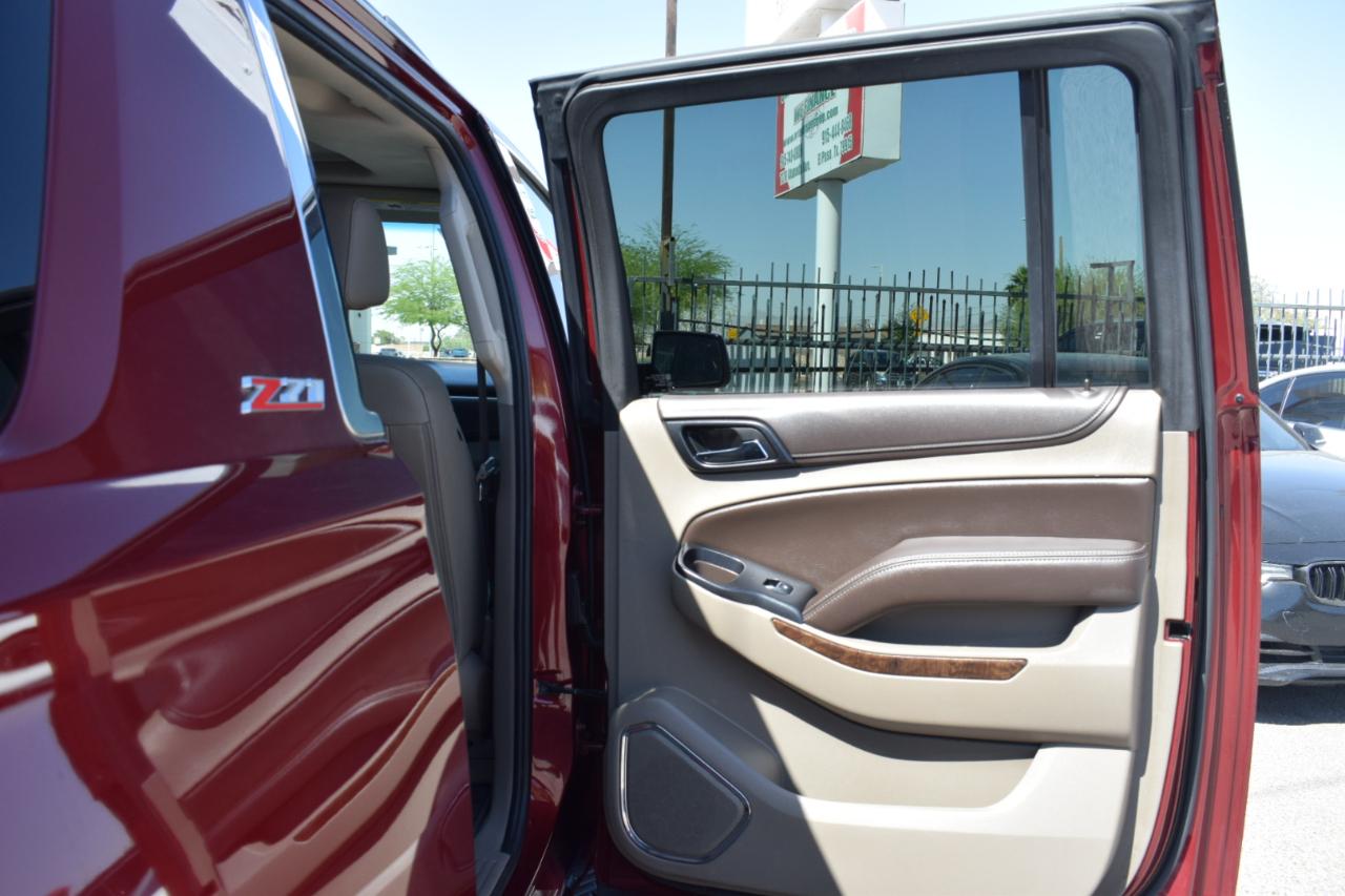 Chevrolet Suburban LT 4WD 2018
