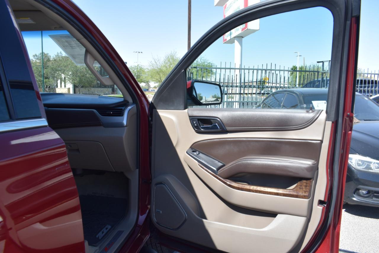 Chevrolet Suburban LT 4WD 2018