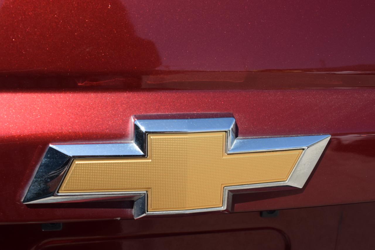 Chevrolet Suburban LT 4WD 2018