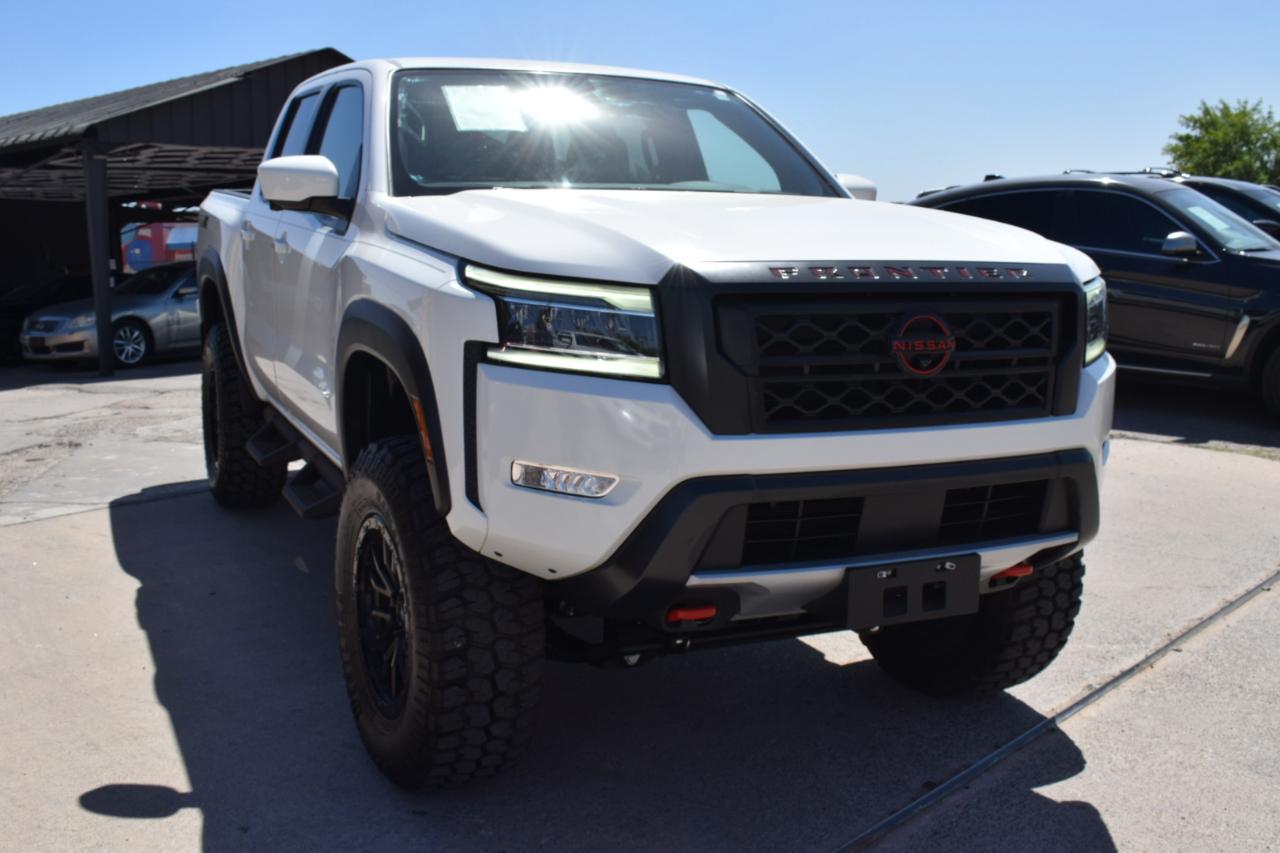 Nissan Frontier PRO-4X Crew Cab 5AT 4WD 2023