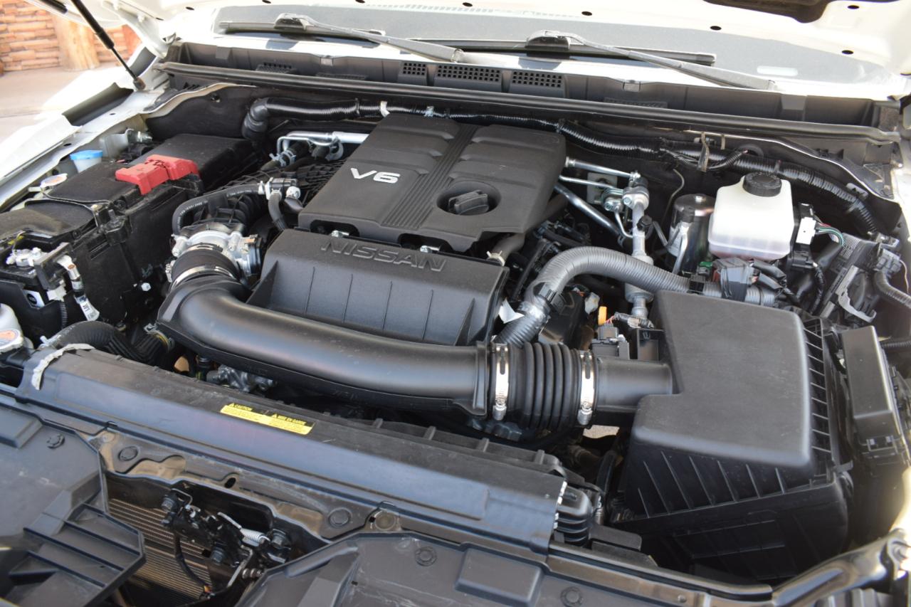 Nissan Frontier PRO-4X Crew Cab 5AT 4WD 2023