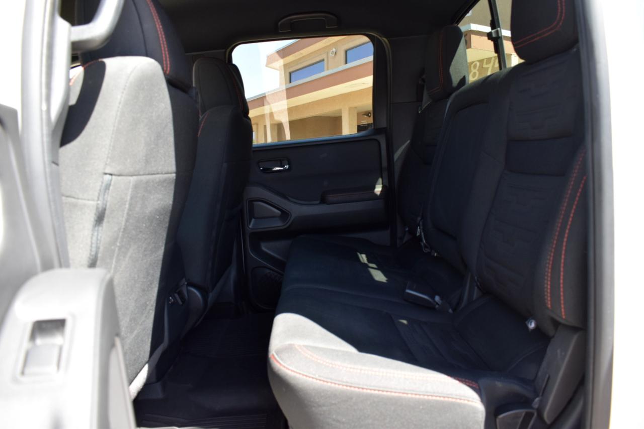 Nissan Frontier PRO-4X Crew Cab 5AT 4WD 2023