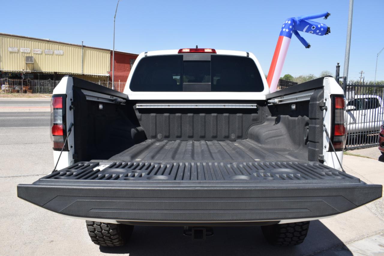 Nissan Frontier PRO-4X Crew Cab 5AT 4WD 2023