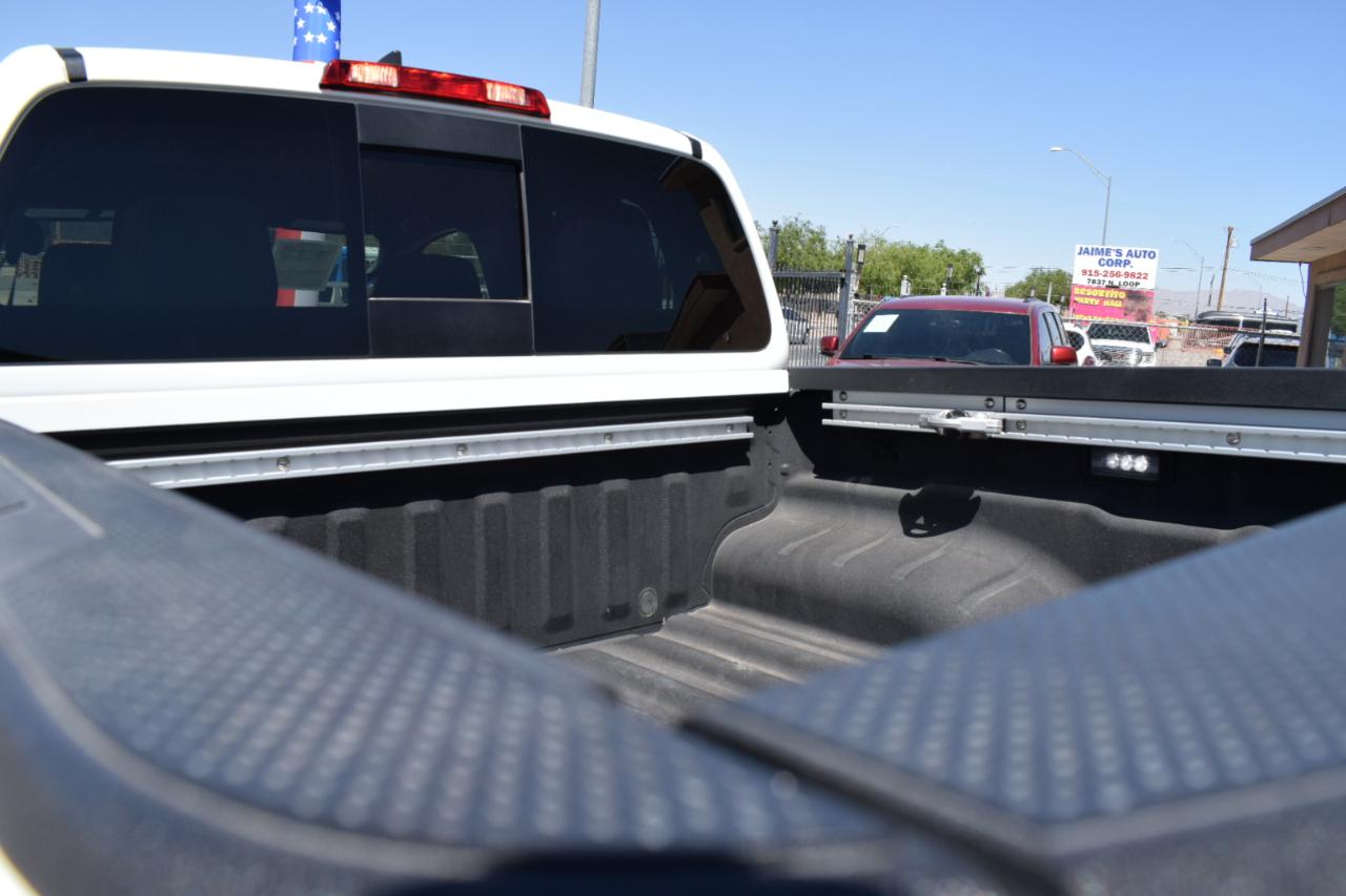 Nissan Frontier PRO-4X Crew Cab 5AT 4WD 2023