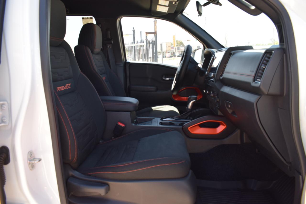 Nissan Frontier PRO-4X Crew Cab 5AT 4WD 2023