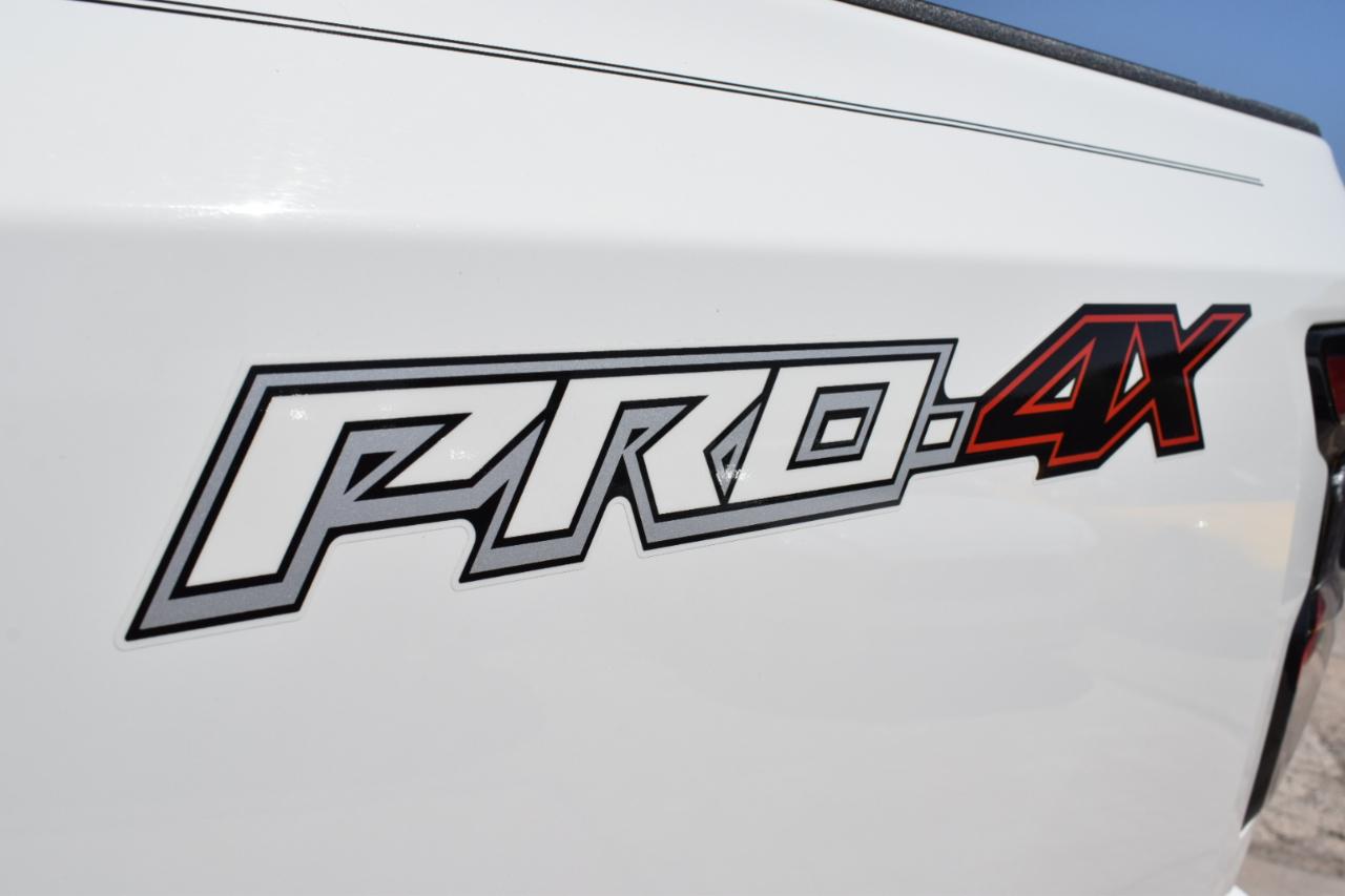 Nissan Frontier PRO-4X Crew Cab 5AT 4WD 2023