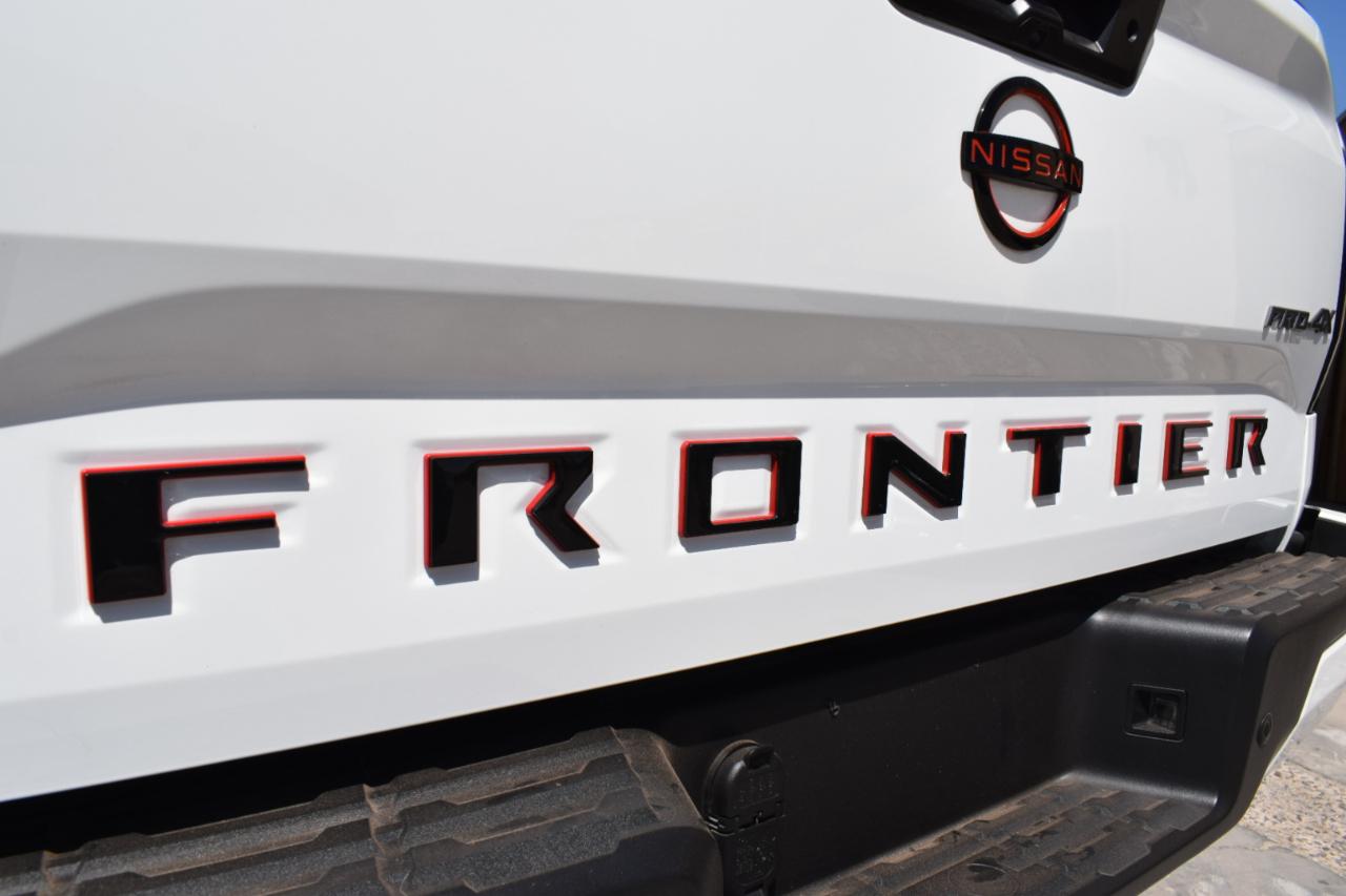Nissan Frontier PRO-4X Crew Cab 5AT 4WD 2023