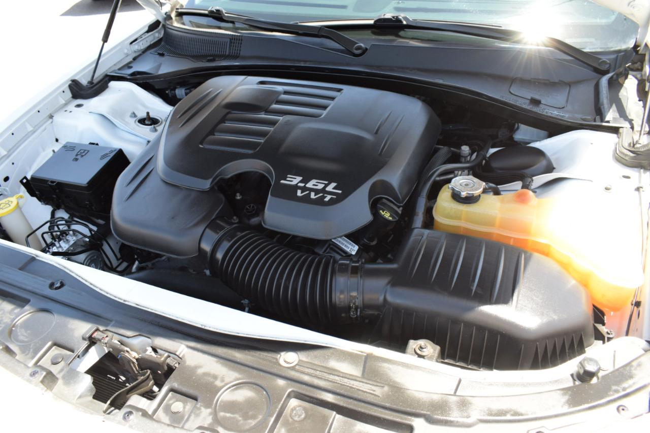 Chrysler 300 Limited RWD 2018
