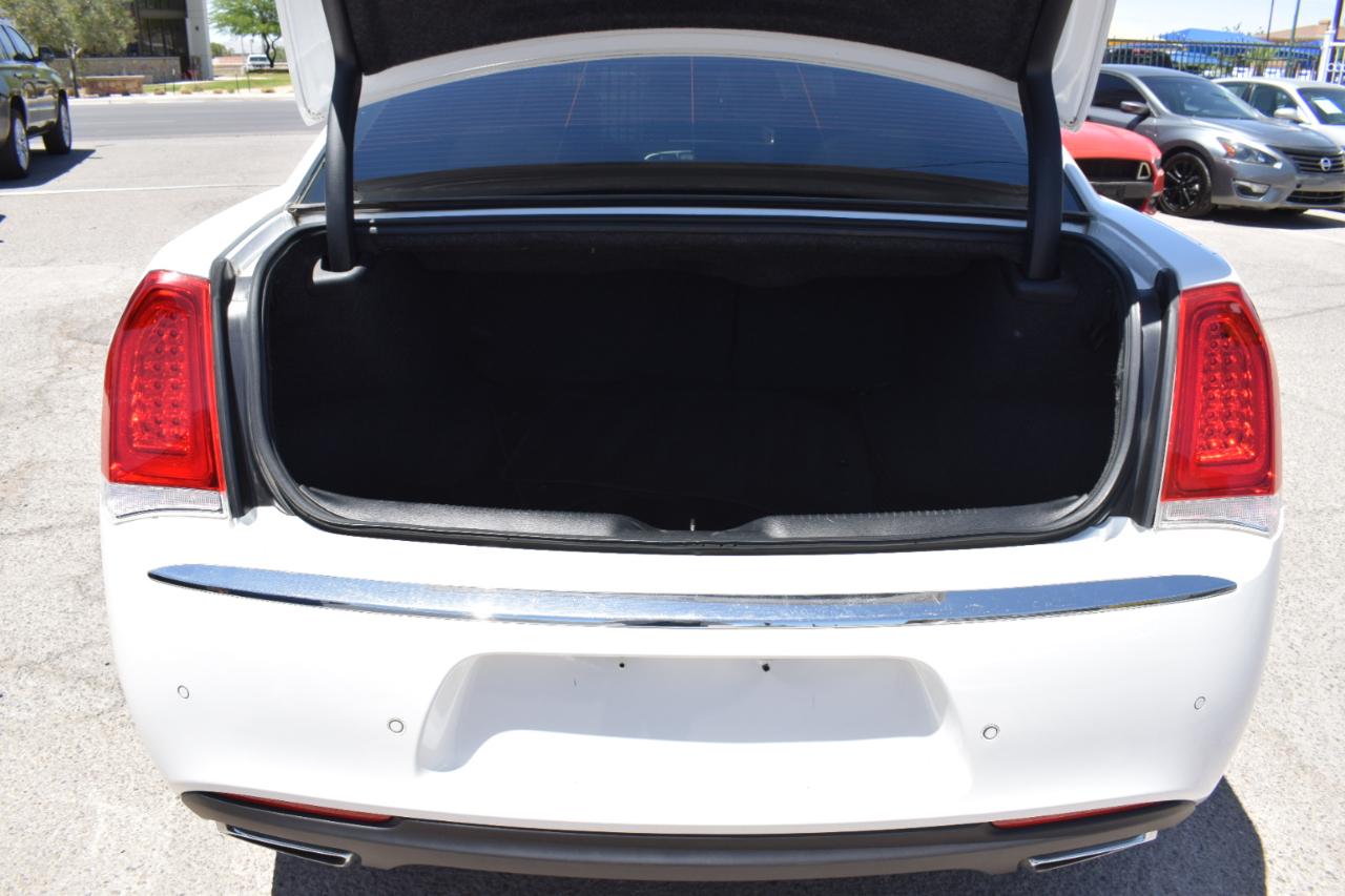 Chrysler 300 Limited RWD 2018