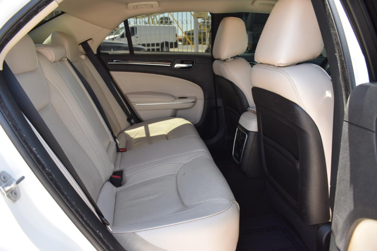 Chrysler 300 Limited RWD 2018