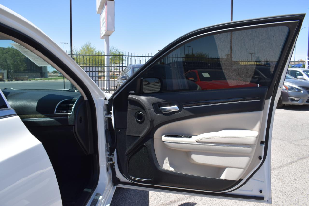Chrysler 300 Limited RWD 2018