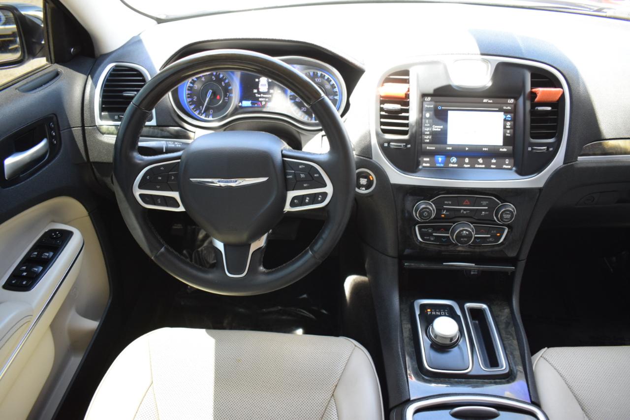 Chrysler 300 Limited RWD 2018