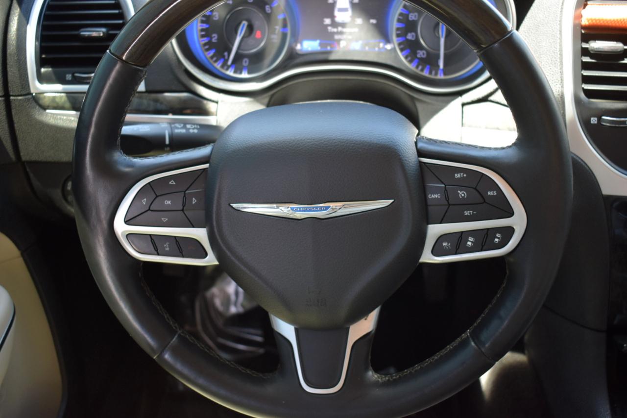 Chrysler 300 Limited RWD 2018