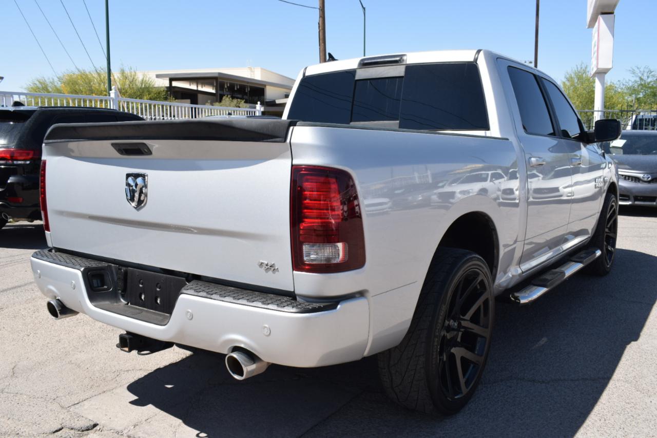 RAM 1500 Sport Crew Cab SWB 2WD 2017
