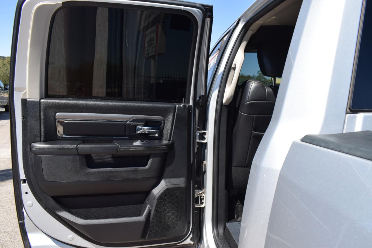 RAM 1500 Sport Crew Cab SWB 2WD 2017