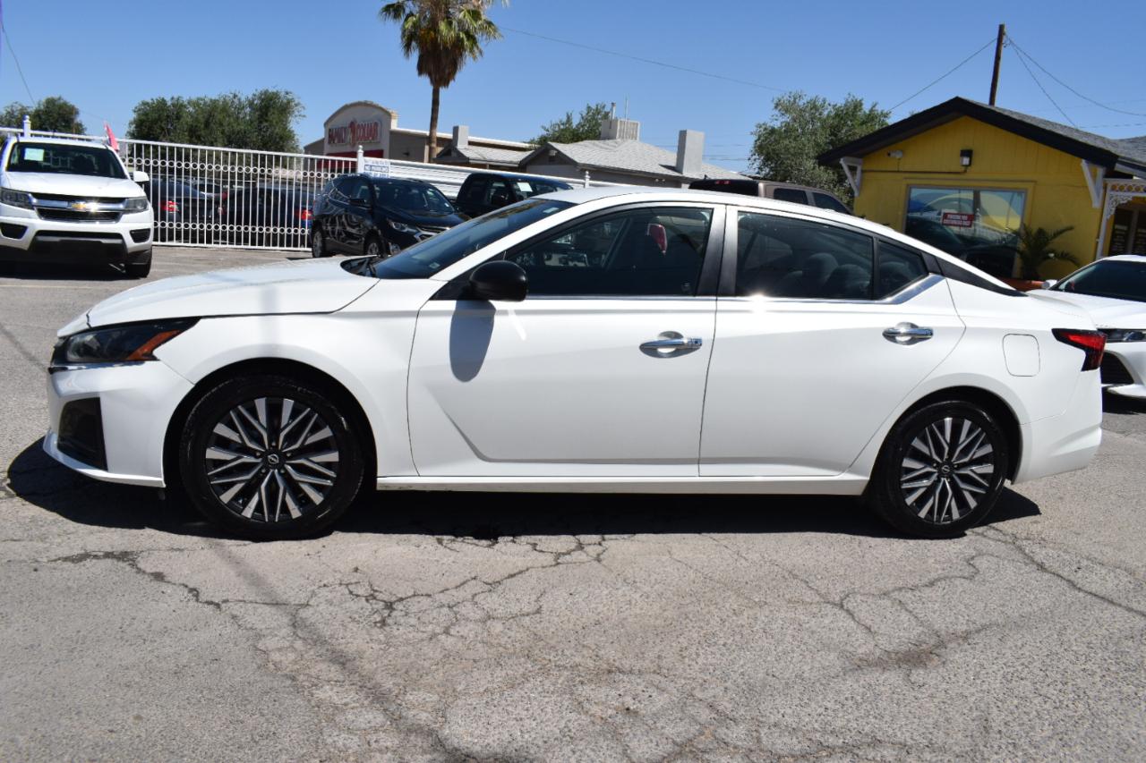 Nissan Altima 2.5 SV 2024
