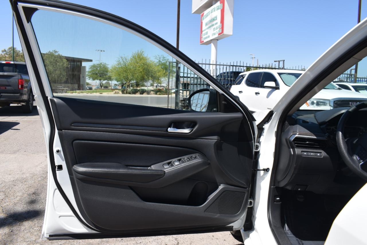 Nissan Altima 2.5 SV 2024