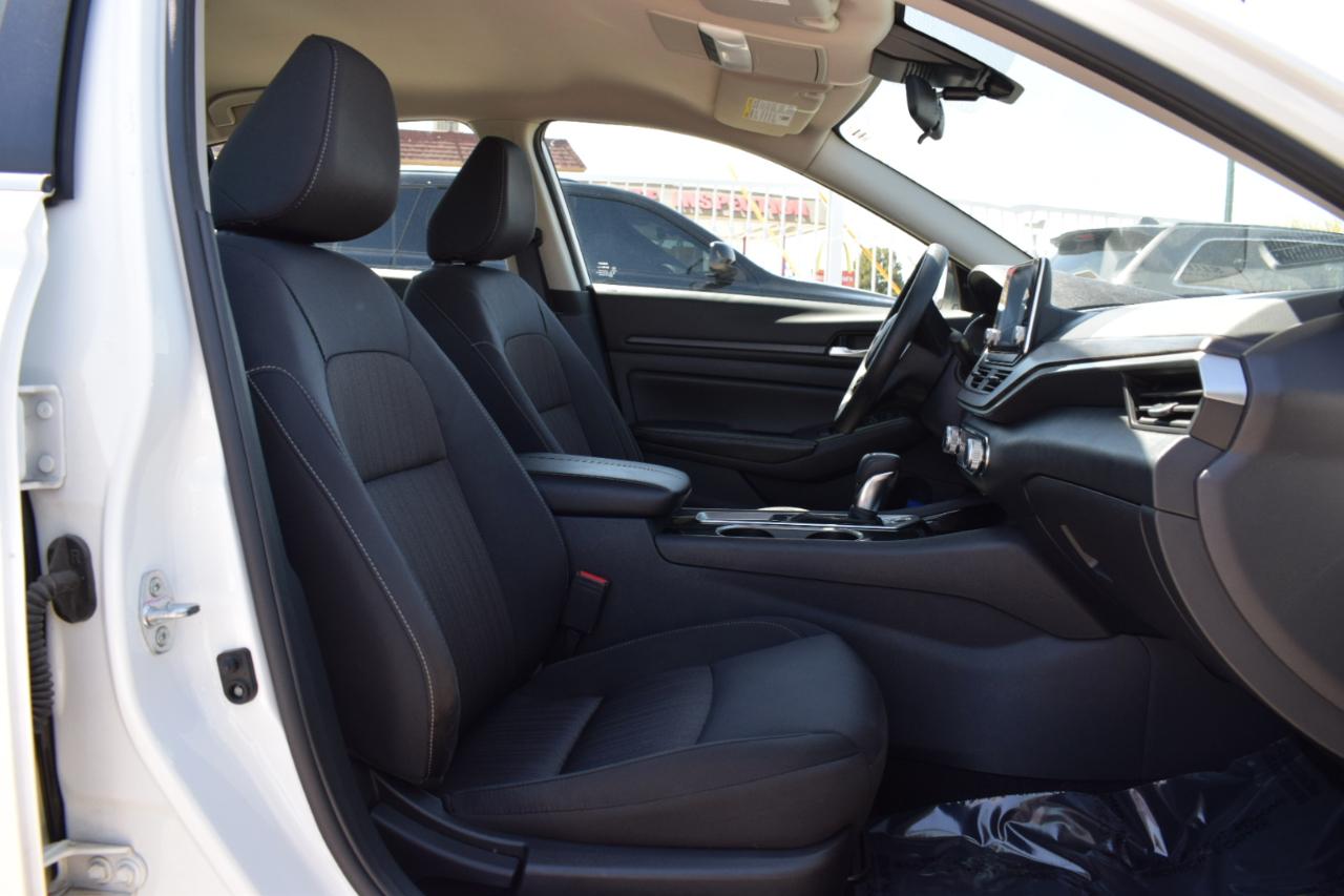 Nissan Altima 2.5 SV 2024