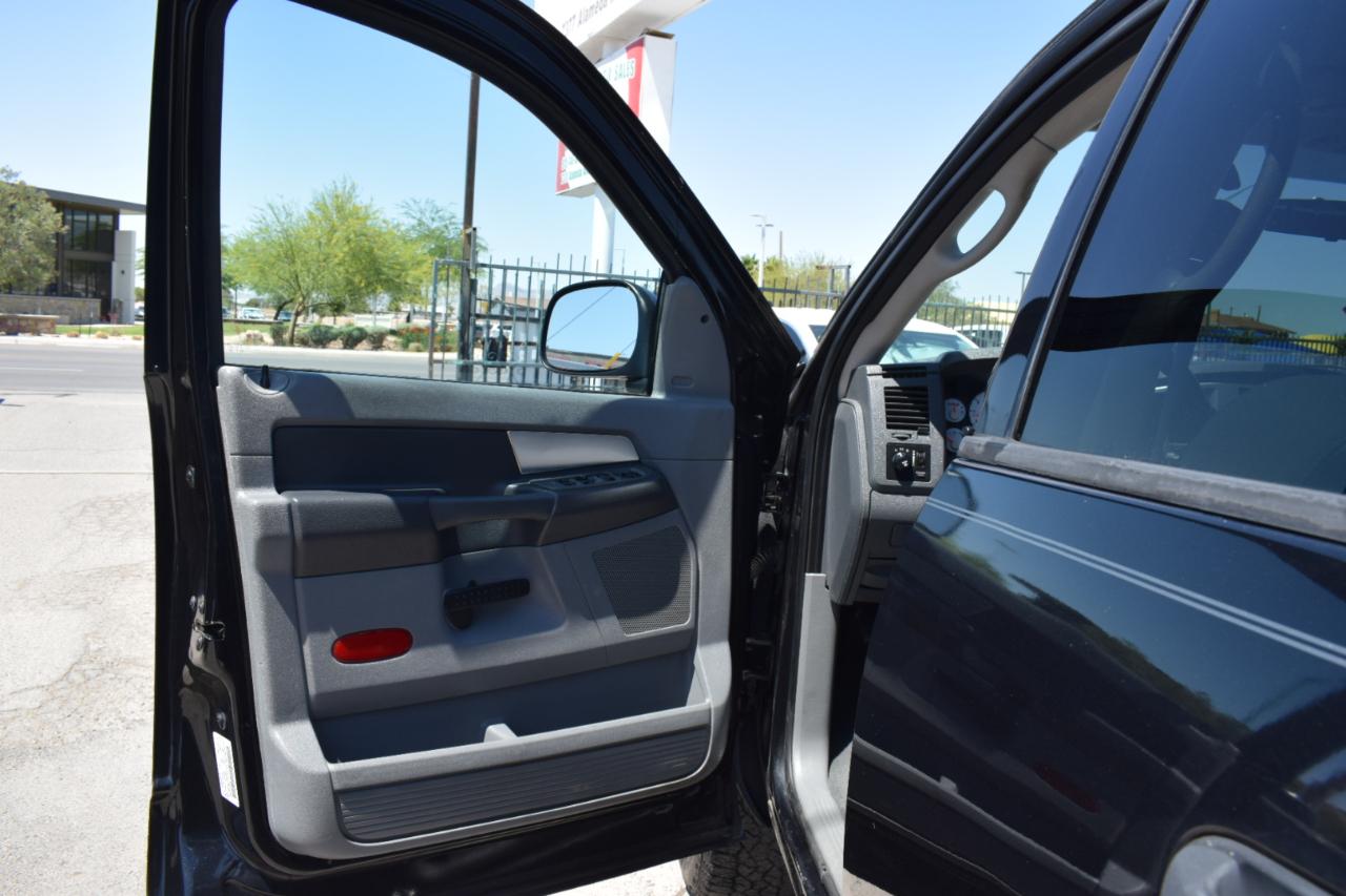 Dodge Ram 1500 SLT Quad Cab 2WD 2007