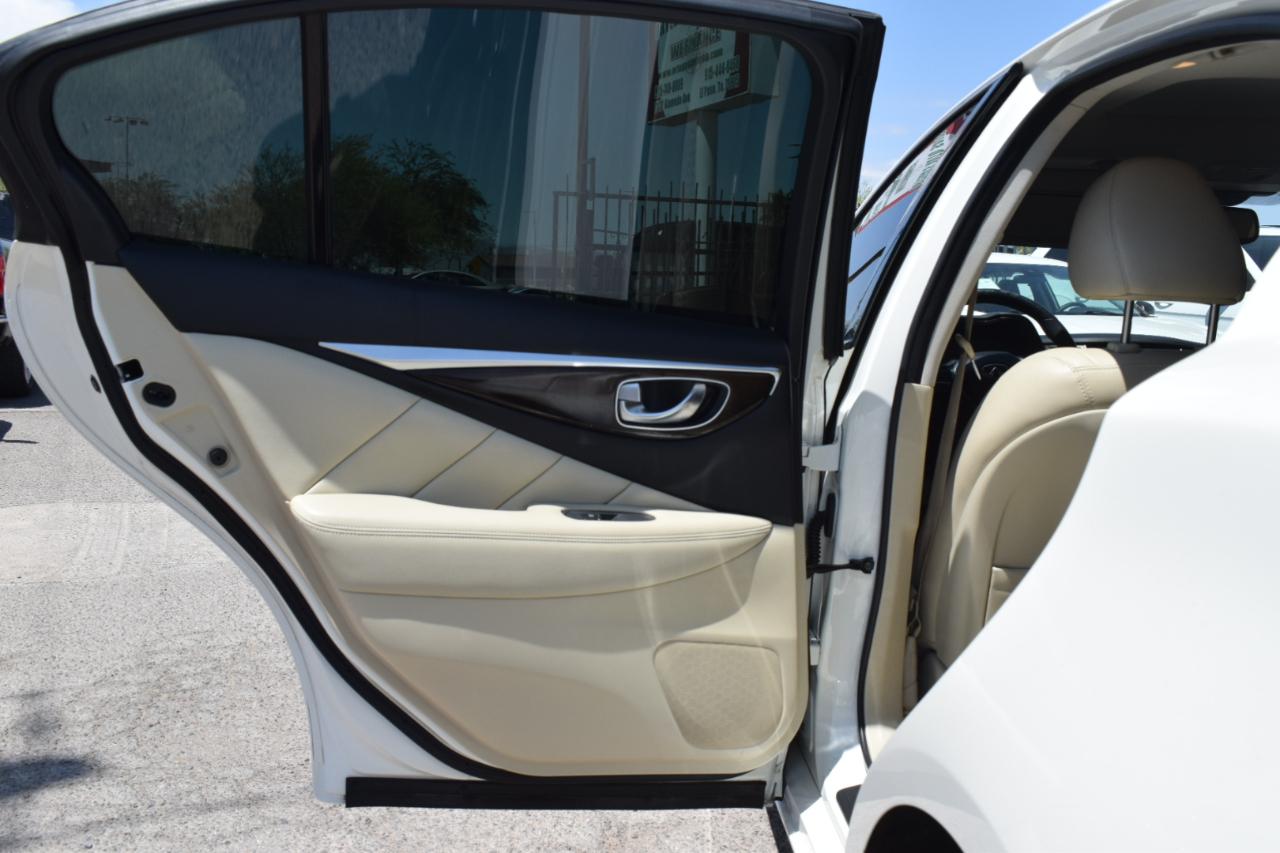 Infiniti Q50 3.0t LUXE 2019