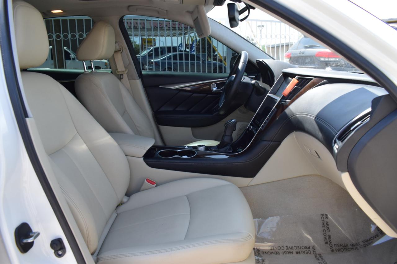 Infiniti Q50 3.0t LUXE 2019