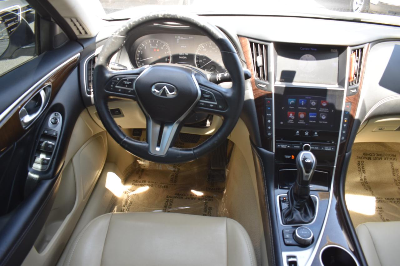 Infiniti Q50 3.0t LUXE 2019
