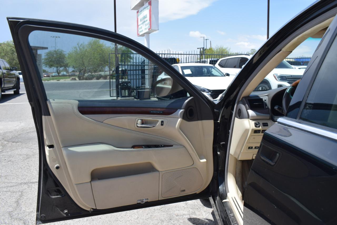 Lexus LS 460 Luxury Sedan 2015