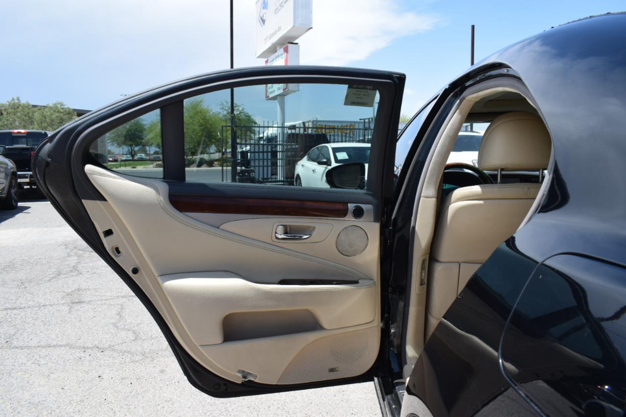 Lexus LS 460 Luxury Sedan 2015