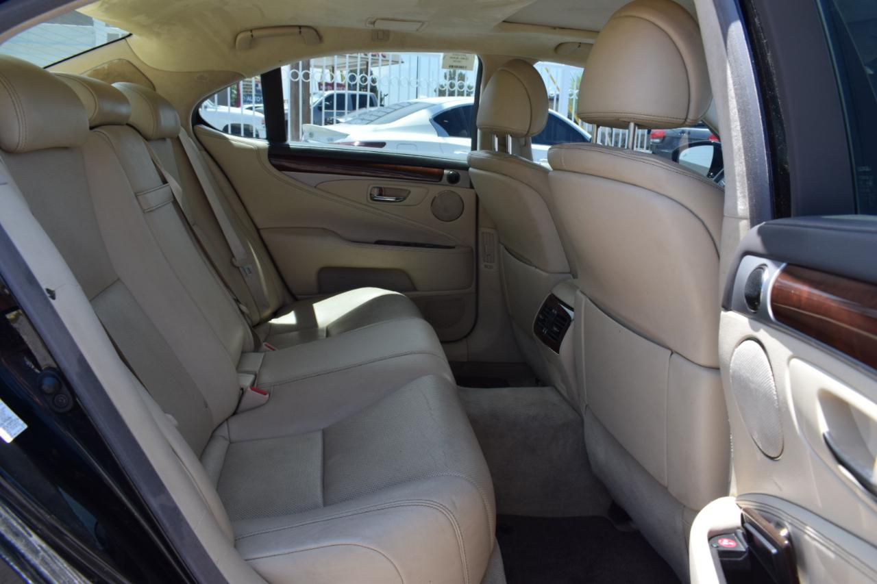 Lexus LS 460 Luxury Sedan 2015