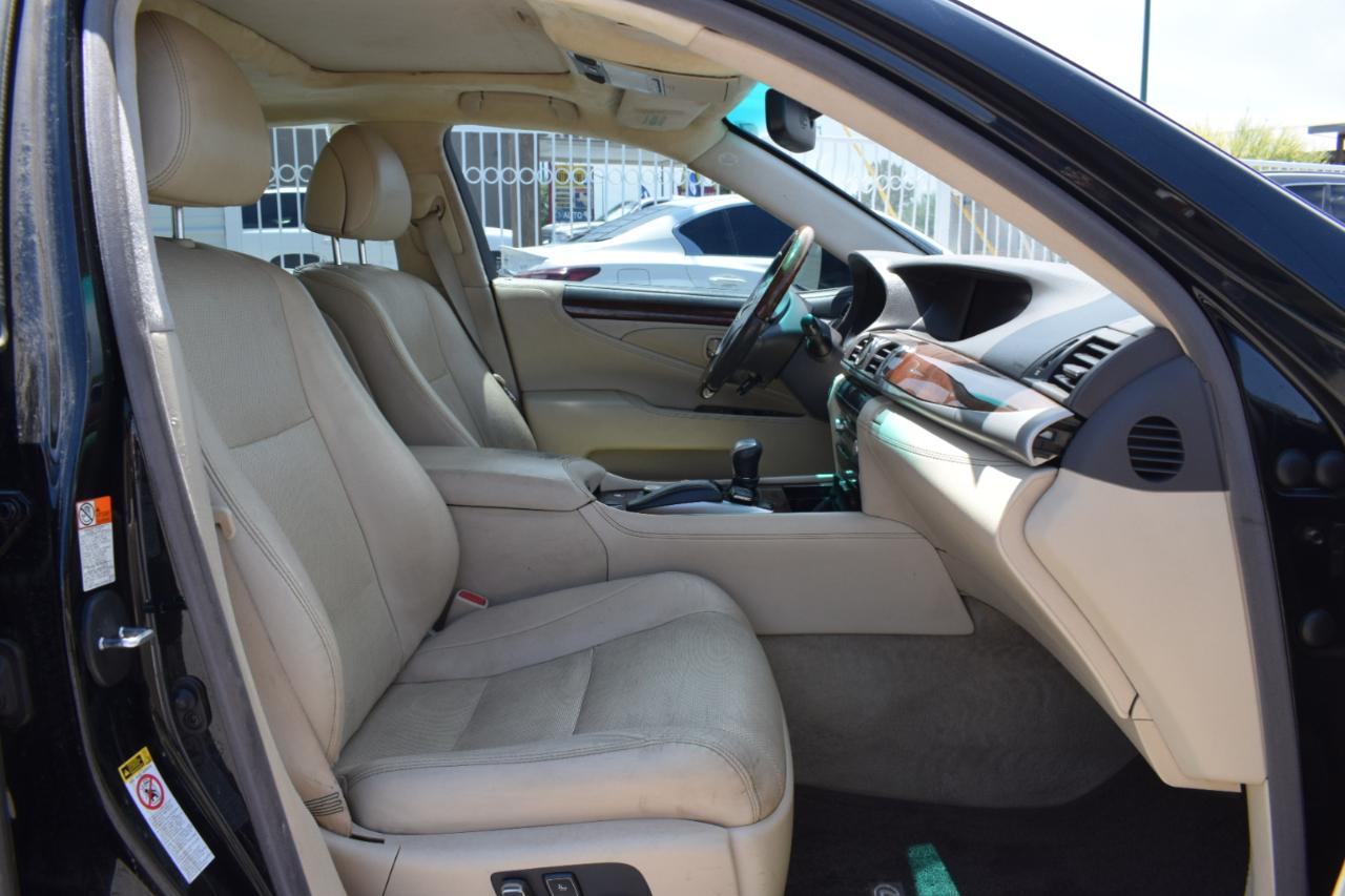 Lexus LS 460 Luxury Sedan 2015