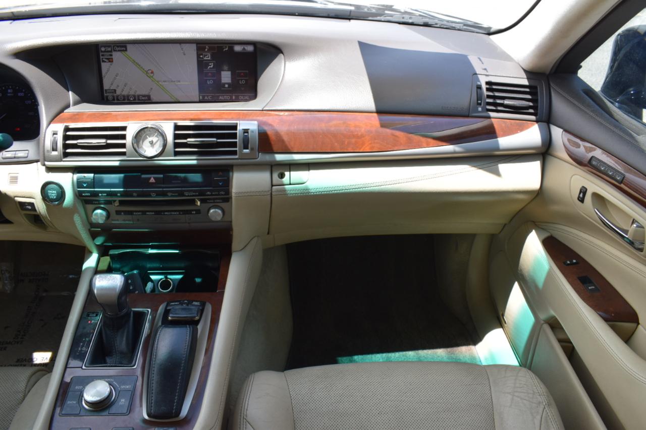 Lexus LS 460 Luxury Sedan 2015