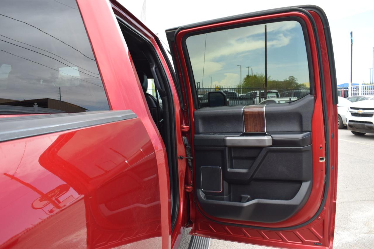 Ford F-150 Platinum SuperCrew 5.5-ft. Bed 4WD 2015