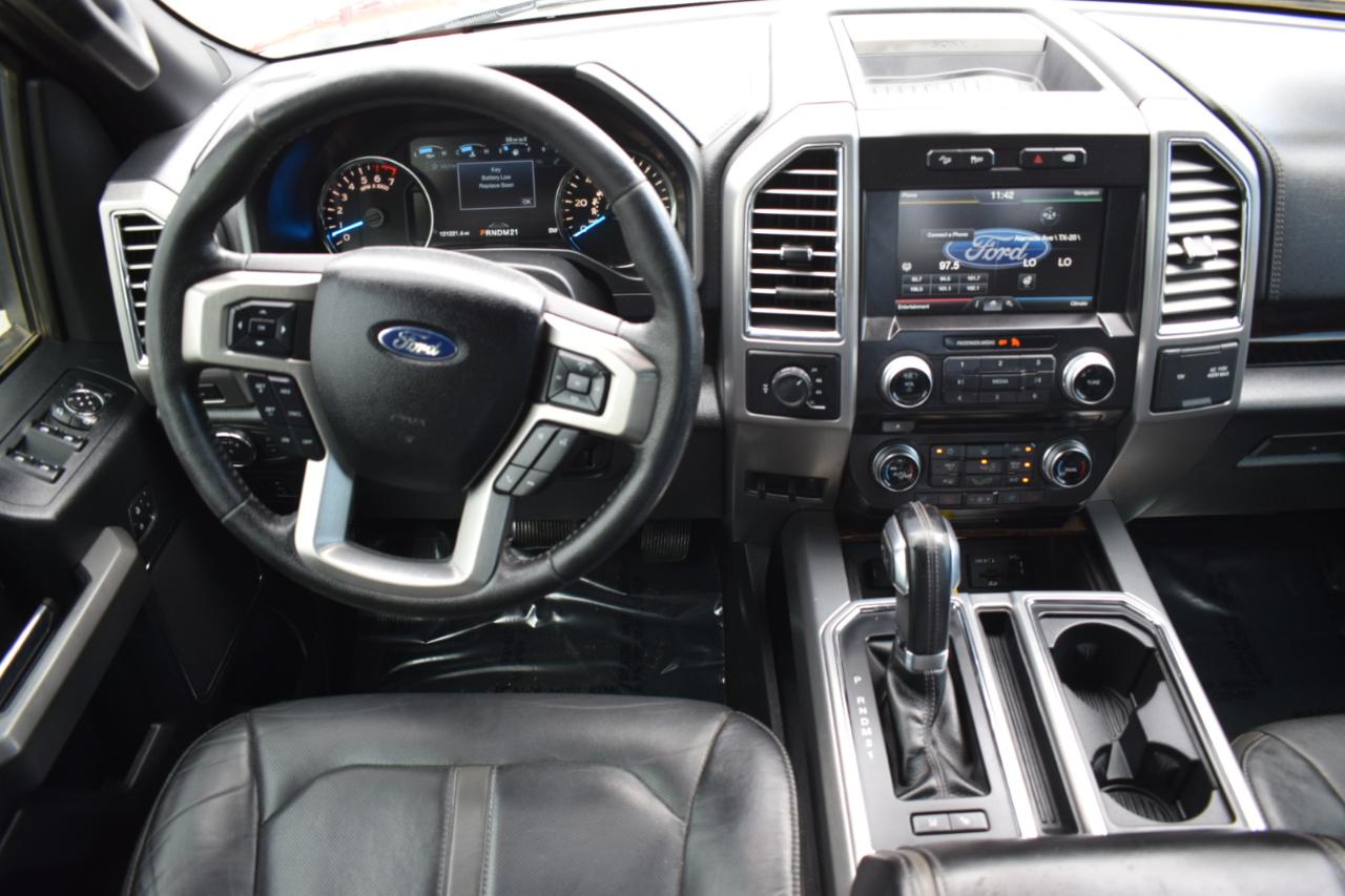 Ford F-150 Platinum SuperCrew 5.5-ft. Bed 4WD 2015