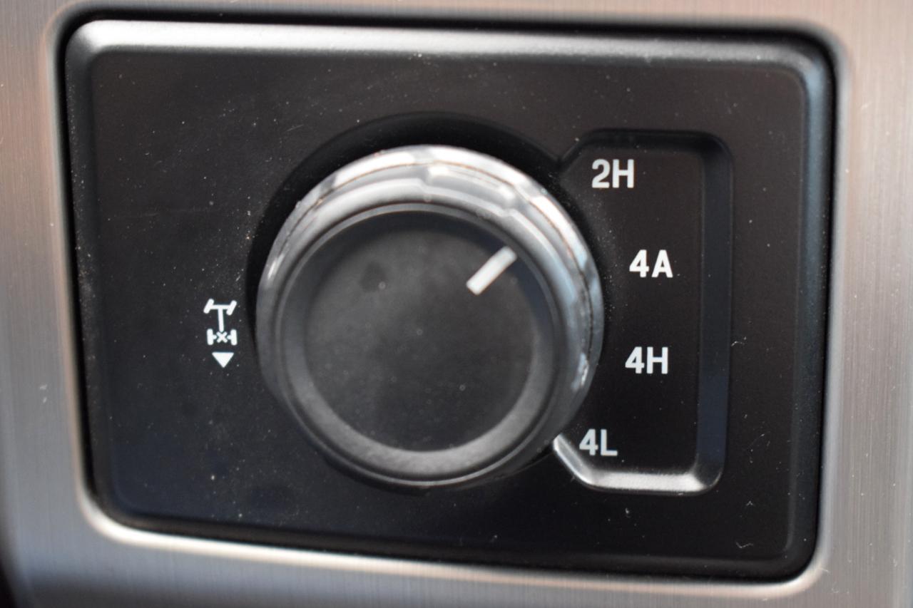 Ford F-150 Platinum SuperCrew 5.5-ft. Bed 4WD 2015