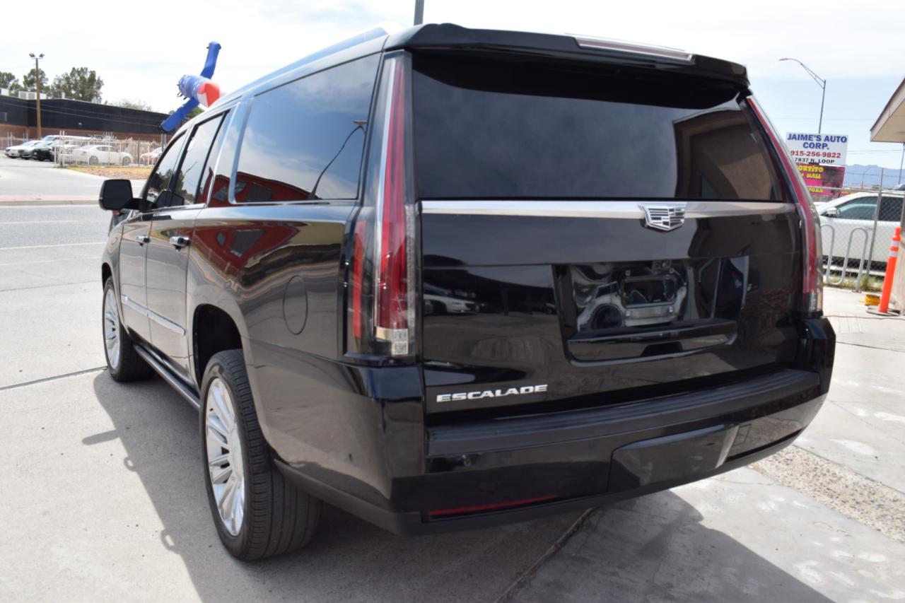 Cadillac Escalade ESV 2WD Platinum 2017
