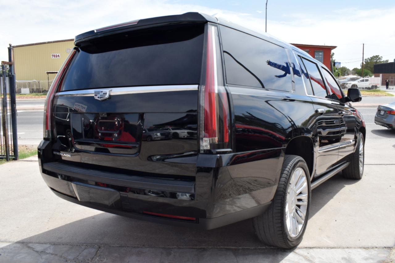 Cadillac Escalade ESV 2WD Platinum 2017