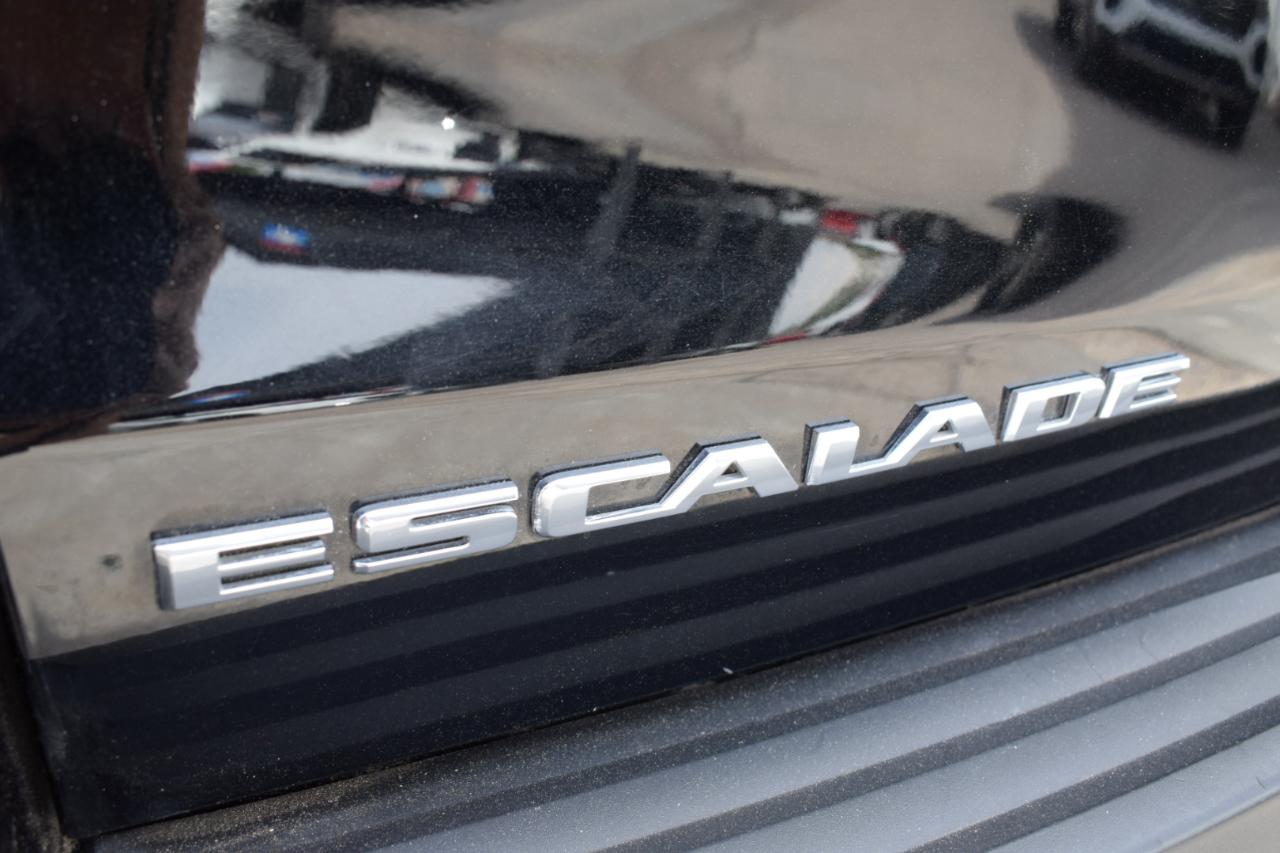 Cadillac Escalade ESV 2WD Platinum 2017