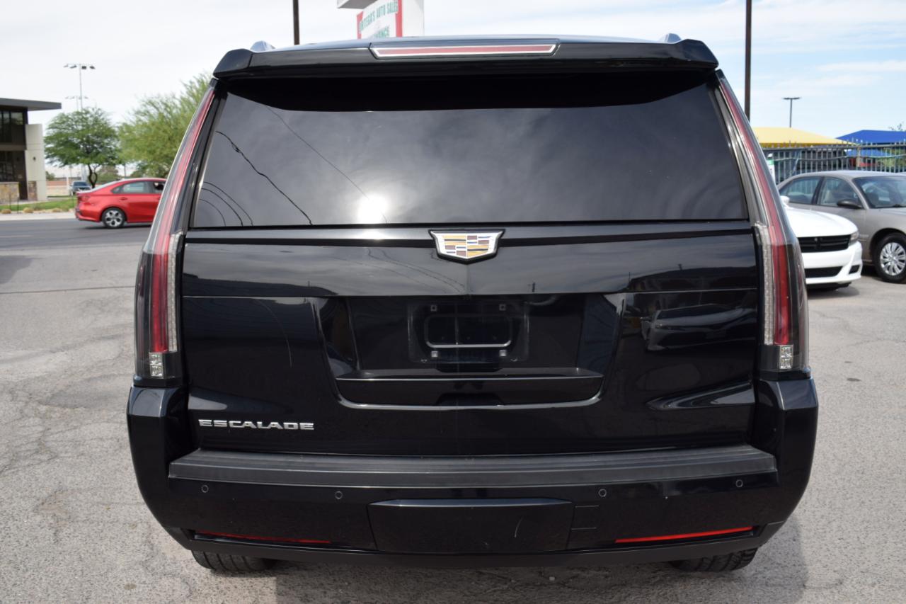 Cadillac Escalade Platinum 4WD 2016