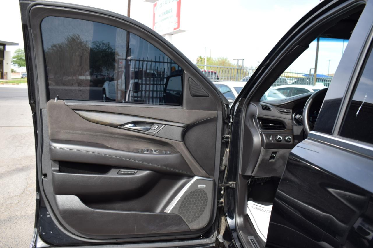 Cadillac Escalade Platinum 4WD 2016