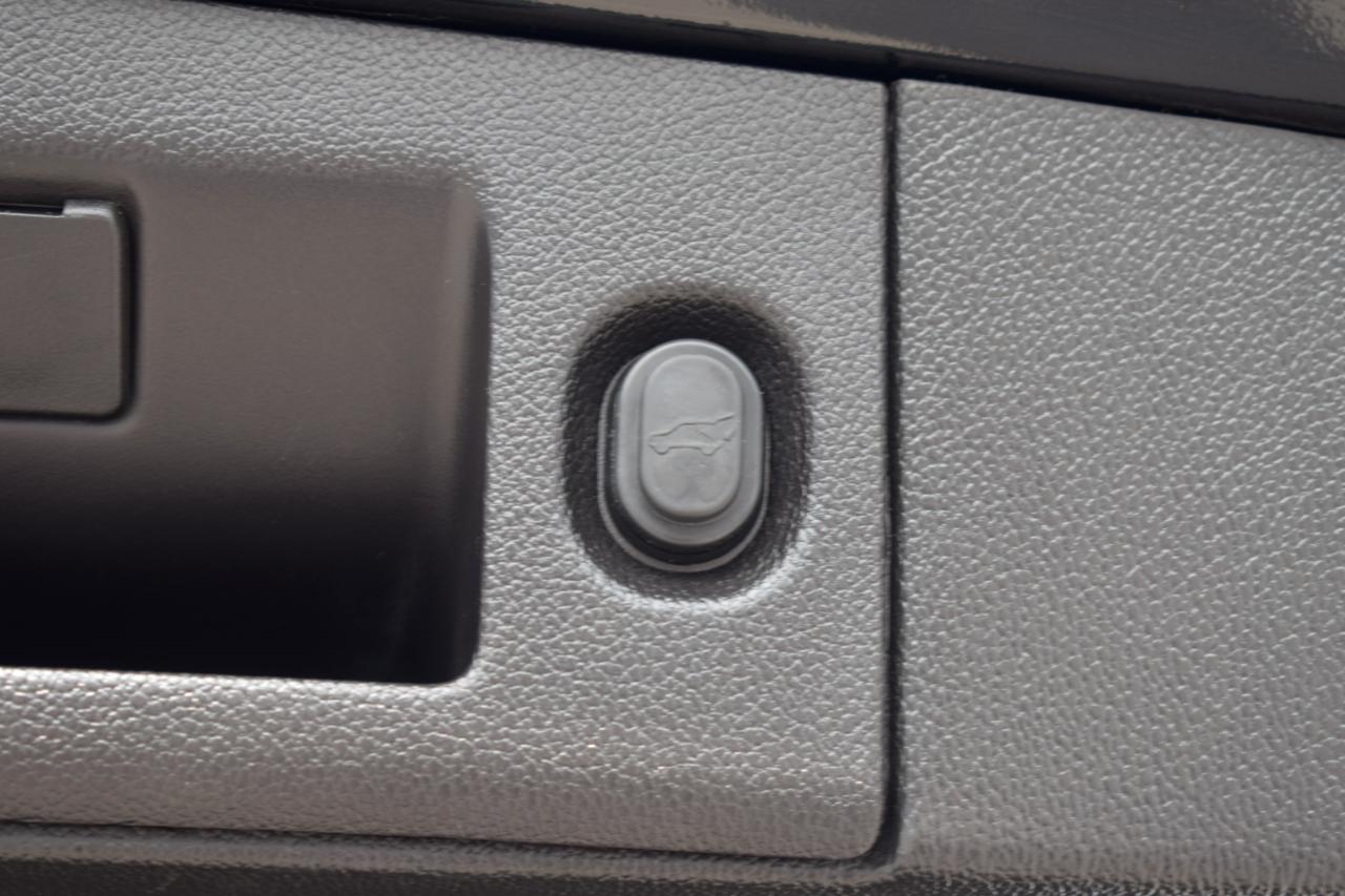 Cadillac Escalade Platinum 4WD 2016