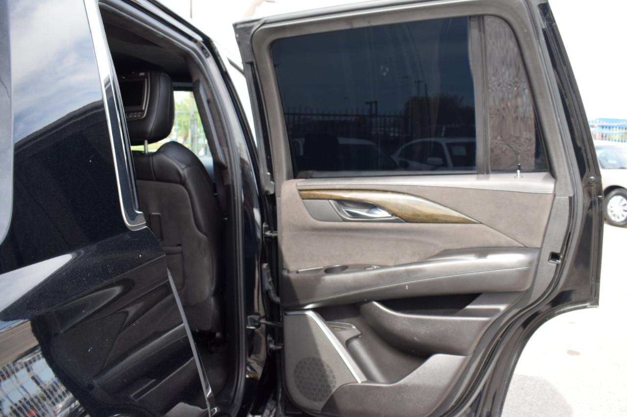 Cadillac Escalade Platinum 4WD 2016