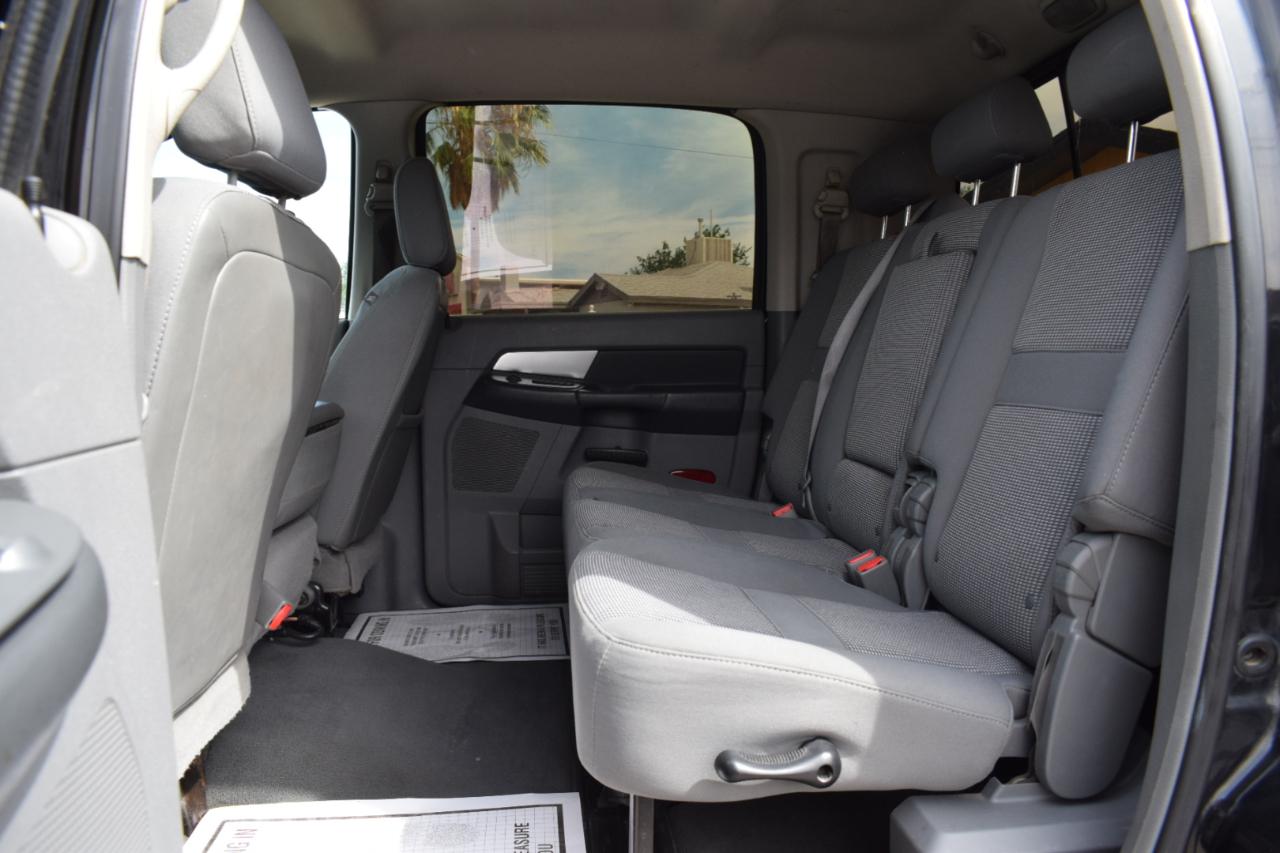 Dodge Ram 2500 SXT Mega Cab 4WD 2009
