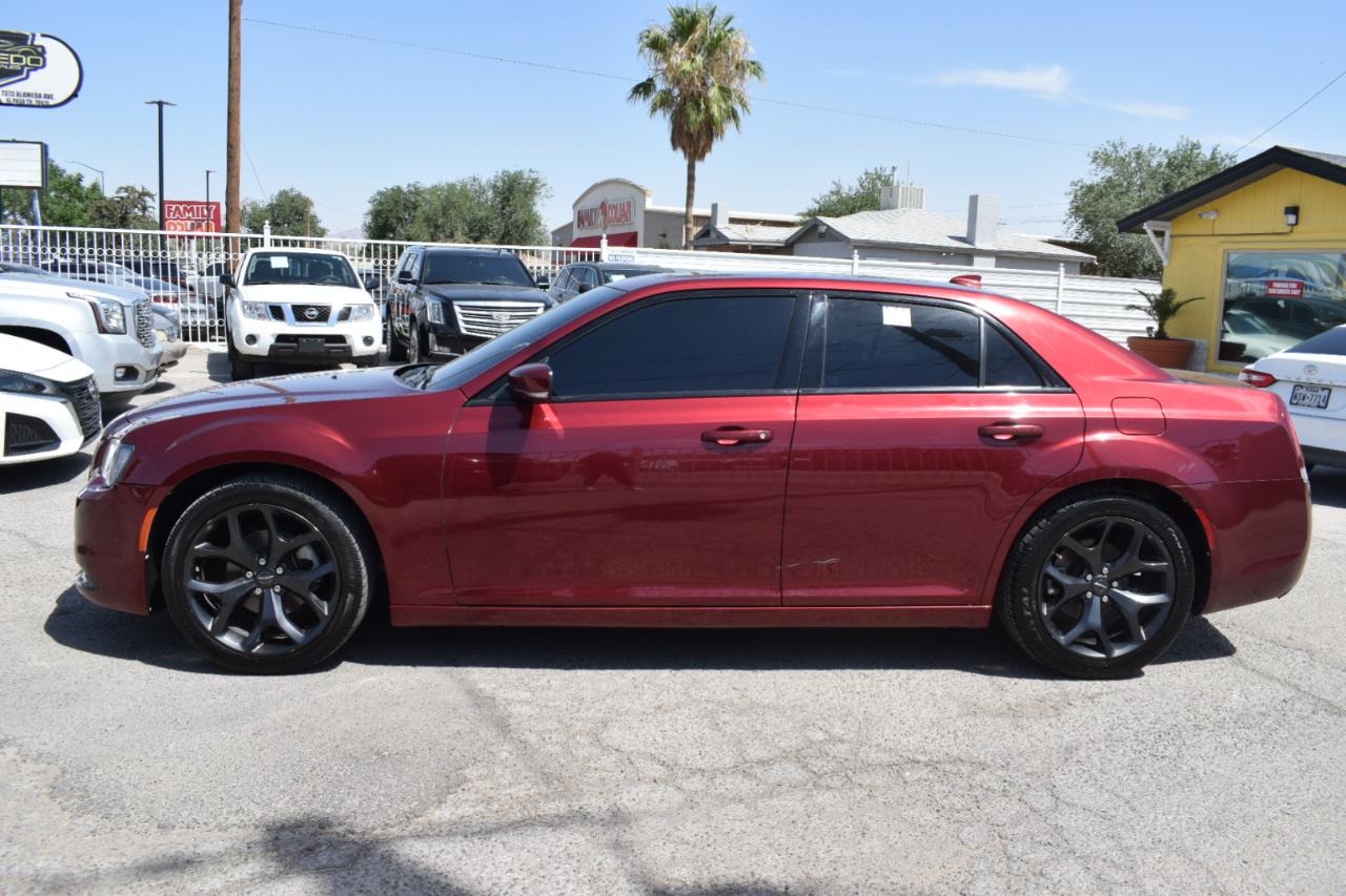 Chrysler 300 S V6 RWD 2021