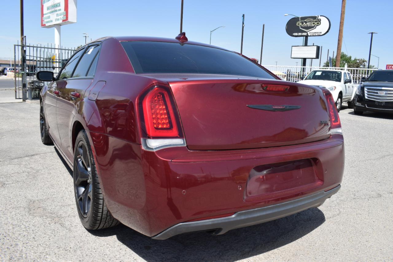 Chrysler 300 S V6 RWD 2021