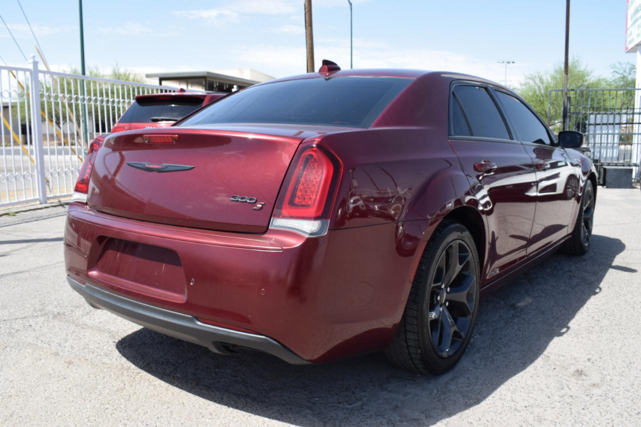 Chrysler 300 S V6 RWD 2021