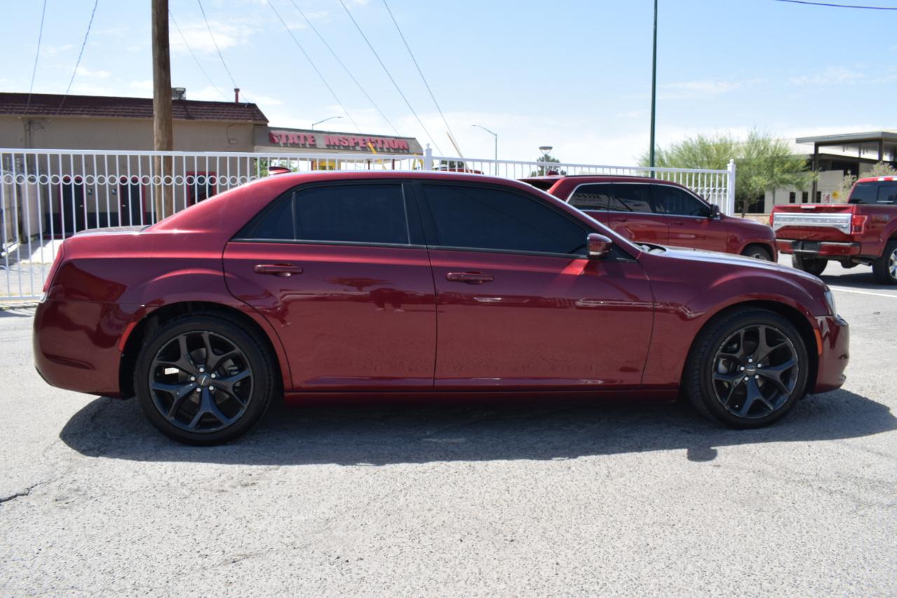 Chrysler 300 S V6 RWD 2021