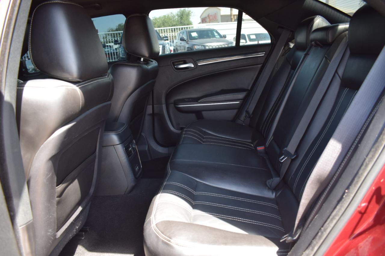 Chrysler 300 S V6 RWD 2021