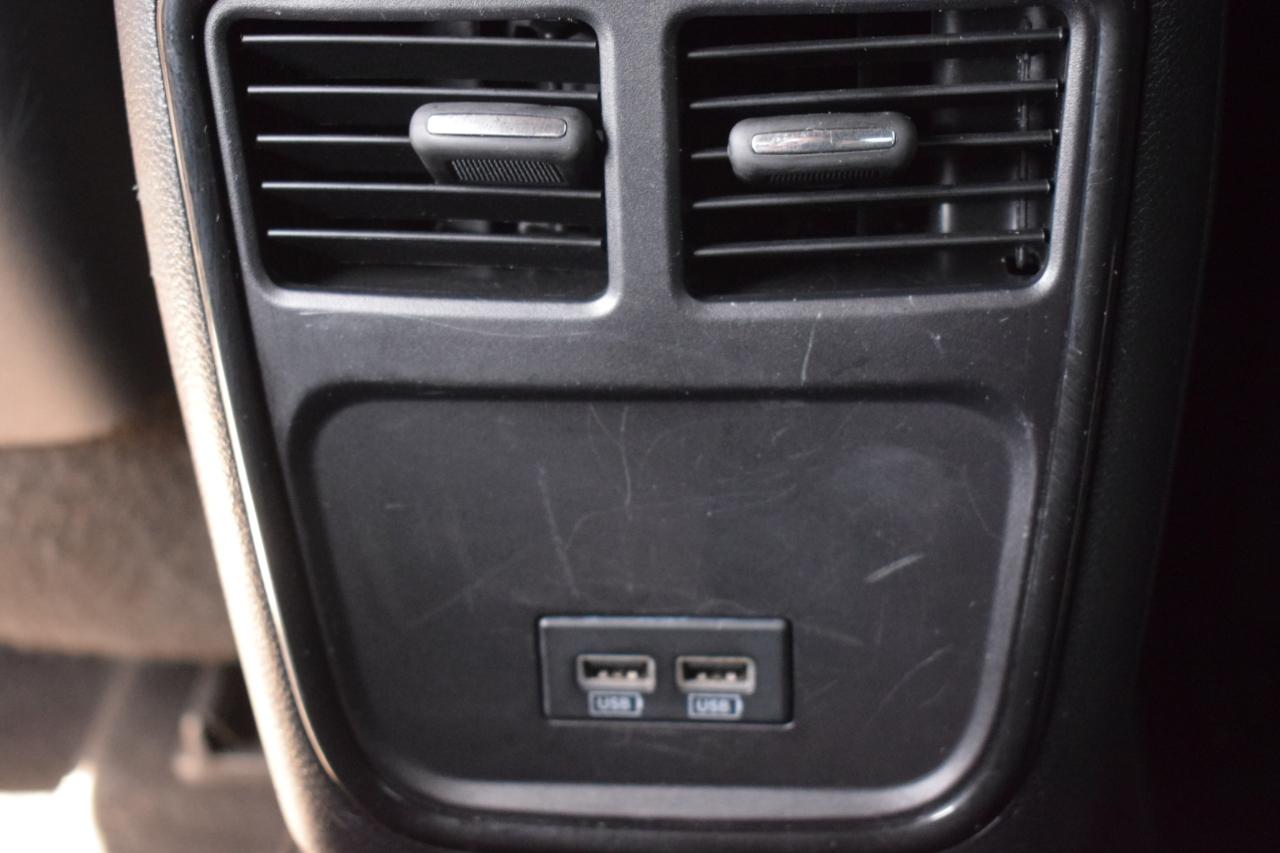 Chrysler 300 S V6 RWD 2021